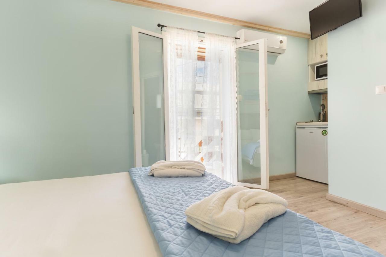Sunrise Suites Káto Darátsos Eksteriør bilde